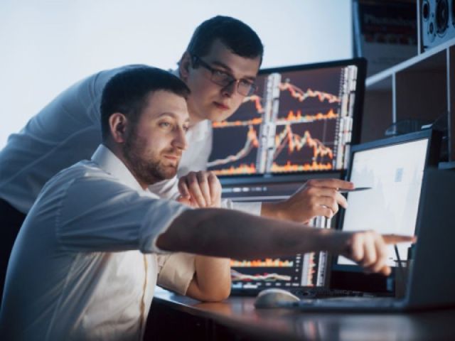 Phân loại Trader là gì